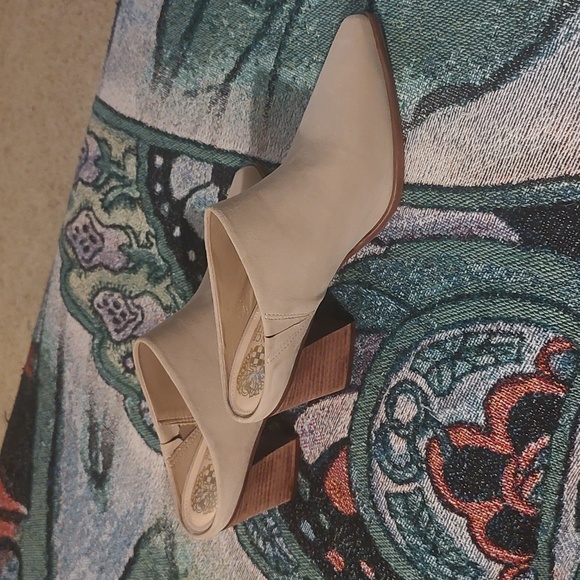 Vince Camuto Shoes - Vince Camuto mules